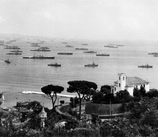 Operation Dragoon: Die Befreiung Südfrankreichs am 15. August 1944 Operation_Dragoon_invasion_fleet_1944