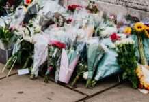 Tragödie in Vallauris: Die kleine Kamilya und die Wut der Anwohner Trauer_Blumen