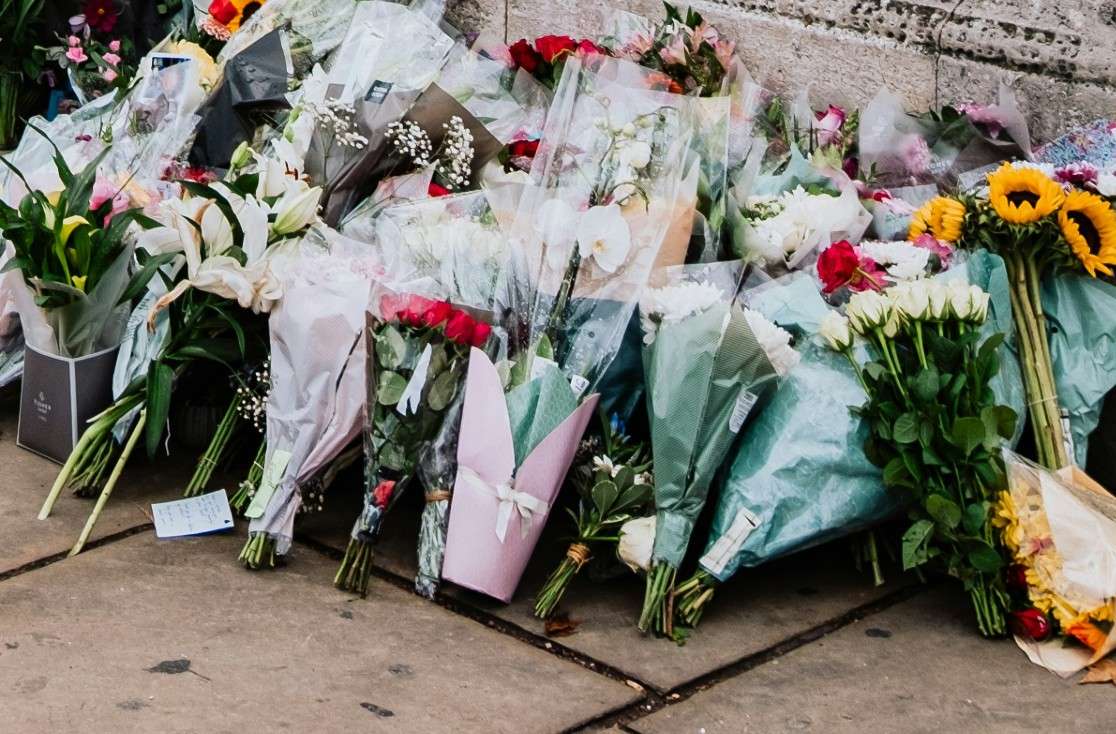 Tragödie in Vallauris: Die kleine Kamilya und die Wut der Anwohner