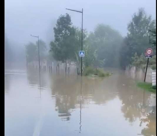 Gewaltige Unwetter in den Vogesen: Überschwemmungen zwingen Bewohner zur Evakuierung Ueberschwemmungen_Vogesen_ScreenX