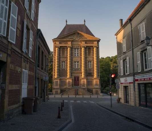Charleville-Mézières: Eine Stadtführung durch die Hauptstadt der Ardennen charleville-mezieres