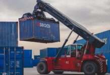 Jagd auf gefälschte Produkte während der Olympischen Spiele: Ein Blick hinter die Kulissen Container