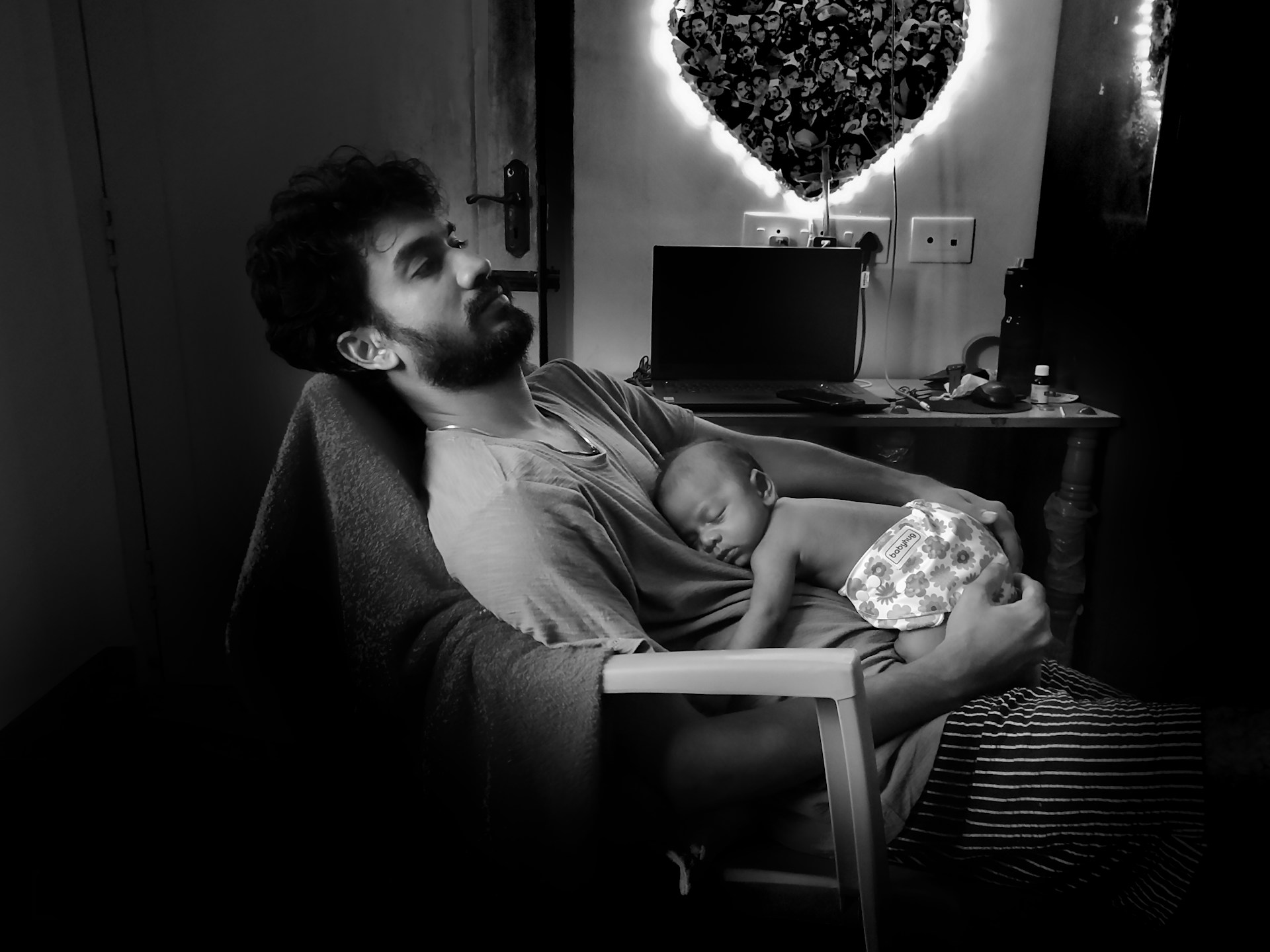 Artikel 8: Co-Sleeping und Room-Sharing - Vor- und Nachteile