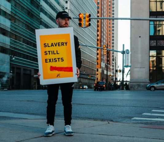 Die Geschichte, die nie verblassen darf: Der Internationale Tag zur Erinnerung an den Sklavenhandel Sklaverei