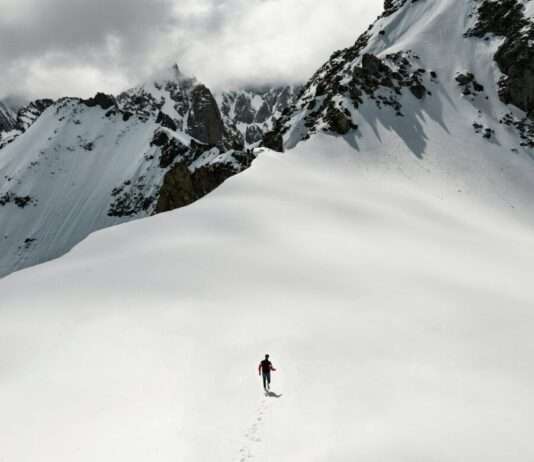 Mont-Blanc-Massiv: Lawine fordert ein Menschenleben und mehrere Verletzte Mont_Blanc_Bergsteiger
