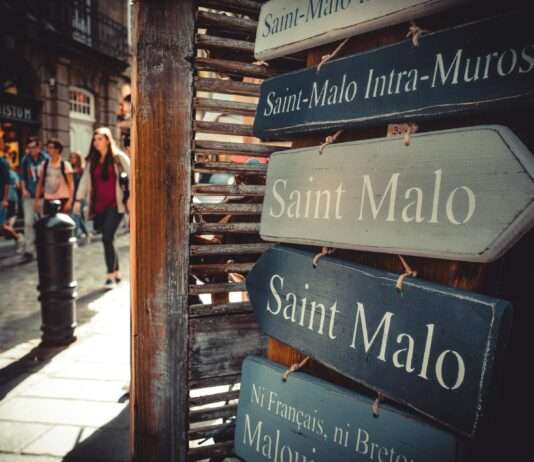 St. Malo: Wo die Wellen die Geschichten der Seefahrer flüstern St-Malo