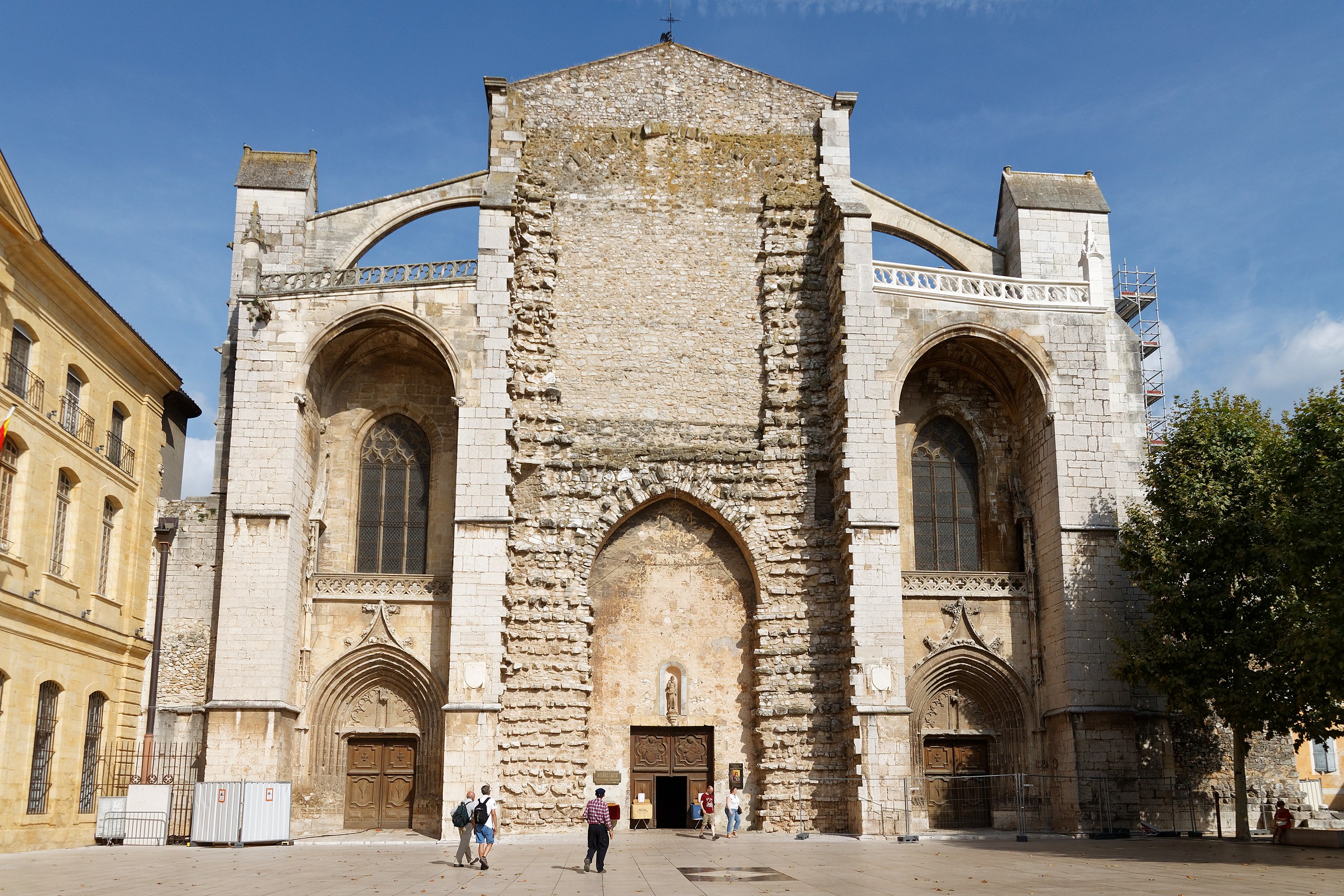 Stadtführung durch Saint-Maximin-la-Sainte-Baume – Eine Reise ins Herz der Provence
