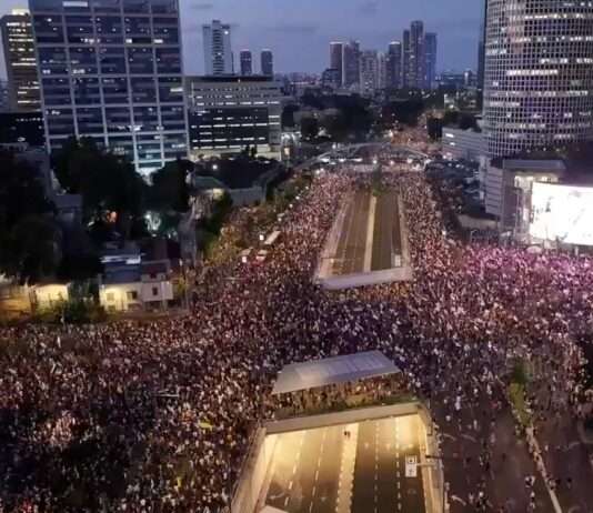 Ein Land in Aufruhr: Israels Bevölkerung fordert Waffenstillstand nach Tod weiterer Geiseln Proteste_Israel_ScreenX