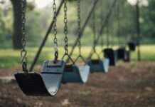 Schock in Toulouse: Kleinkind durch Natronlauge auf Spielplatz schwer verletzt Spielplatz