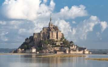 Der Fels, der nicht fallen darf – wie der Mont-Saint-Michel sich gegen die Zeit stemmt mont-saint-michel
