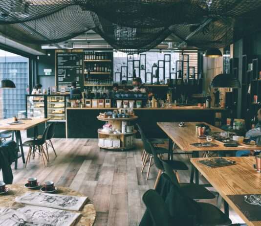 Rettung der Dorfgemeinschaft: Wenn Gemeinden ihre Cafés kaufen Cafe