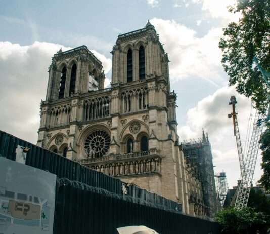 Notre-Dame de Paris: Acht Glocken kehren rechtzeitig zur Wiedereröffnung an ihren Platz zurück Notre-Dame_Restaurierung