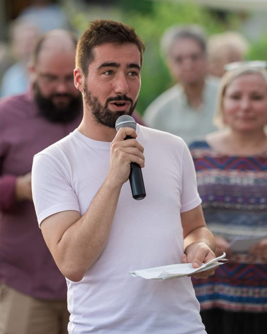 Abgeordneter der Nationalversammlung, Andy Kerbrat, gesteht Drogenkauf in Paris