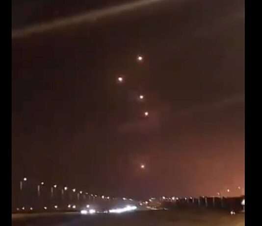 Angriff im Nahen Osten: Iran feuert hunderte Raketen auf Israel Raketen_auf_Israel