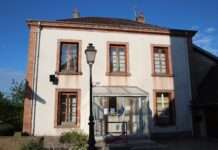 Lépanges-sur-Vologne: Ein Dorf kämpft gegen den Schatten der Vergangenheit Mairie_de_Lépanges-sur-Vologne