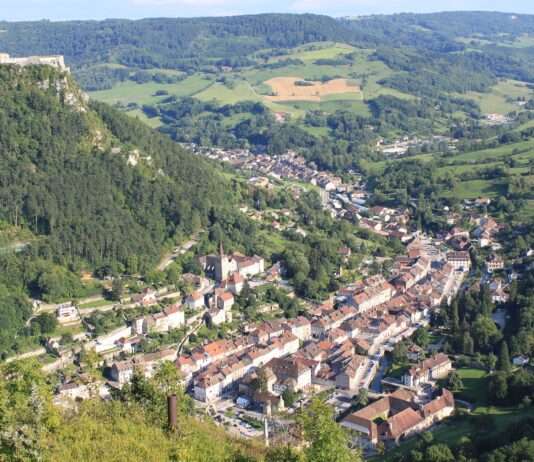 Salins-les-Bains – Zwischen Salz und Schönheit im Jura Salins-les-Bains_Wiki