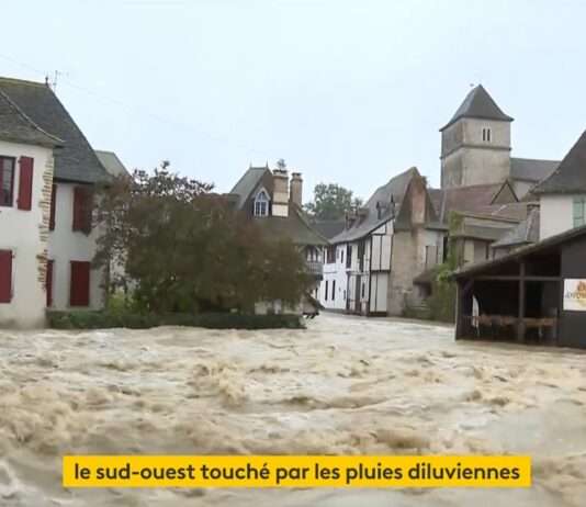 Unwetter auch im Südwesten: Sintflutartige Regenfälle verursachen Überschwemmungen und Chaos Ueberschwemmungen_ScreenFI
