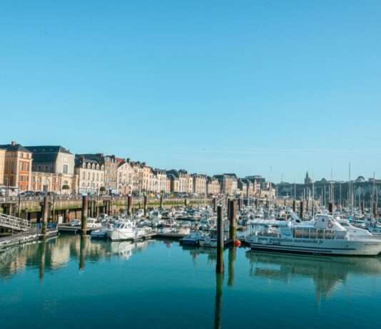 Dieppe: Ein Streifzug durch die Geschichte und das Meer Dieppe