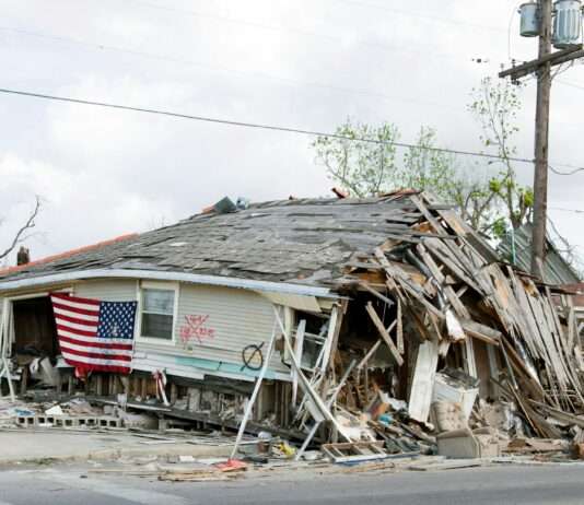Stürme des Jahrhunderts? Wie Milton und Helene die Verschärfung der Klimakrise verdeutlichen Hurrikan_Schäden