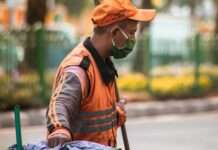 Frankreichs Sparkurs: Regierung plant massiven Stellenabbau im öffentlichen Dienst Arbeiter_öffentlicher_Dienst