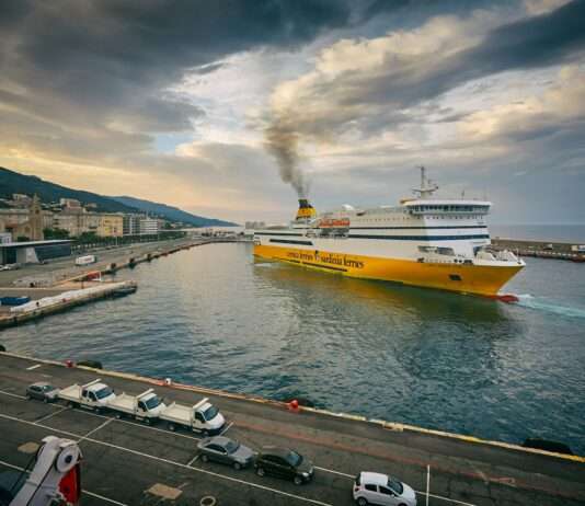 Streik legt Korsika lahm: Flughäfen und Häfen blockiert – Tourismus und Versorgung in Gefahr Hafen_Bastia_Korsika
