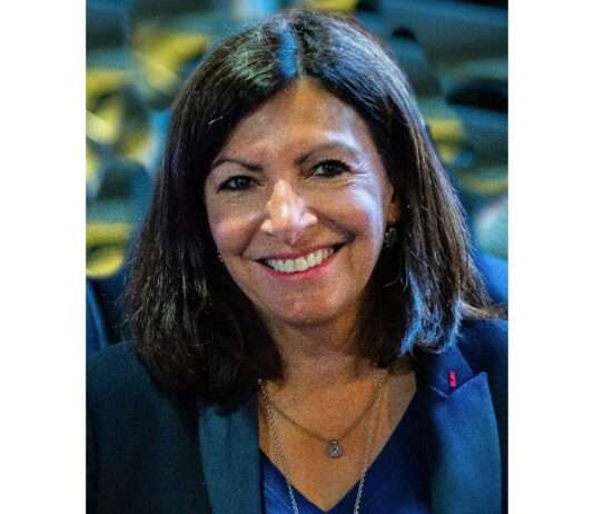 Maßkleider auf Steuerkosten? Was die Affäre um Anne Hidalgos Spesen wirklich offenbart Anne_Hidalgo_Wiki