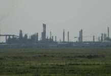 Öl-Leck in der TotalEnergies-Raffinerie Donges: Maßnahmen zur Eindämmung laufen Donges_raffinerie