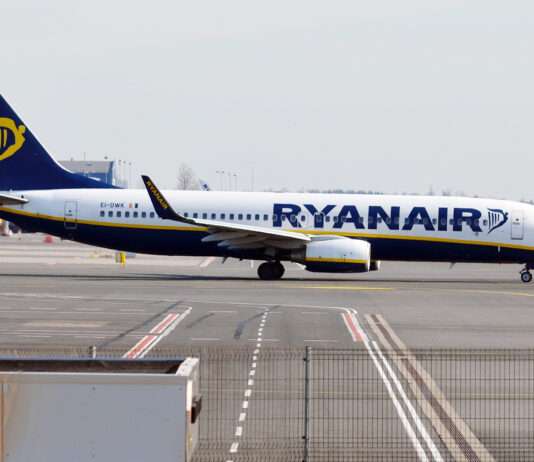 Ryanair droht mit Rückzug aus Frankreich – Debatte um steigende Ticketabgaben Rayanair