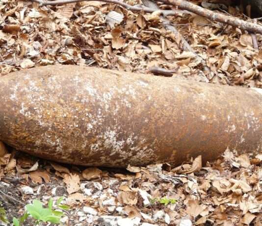 24 Stunden in Frankreich: Heldentaten, Gefahr und Umweltkatastrophe Bombe_Entschärfung