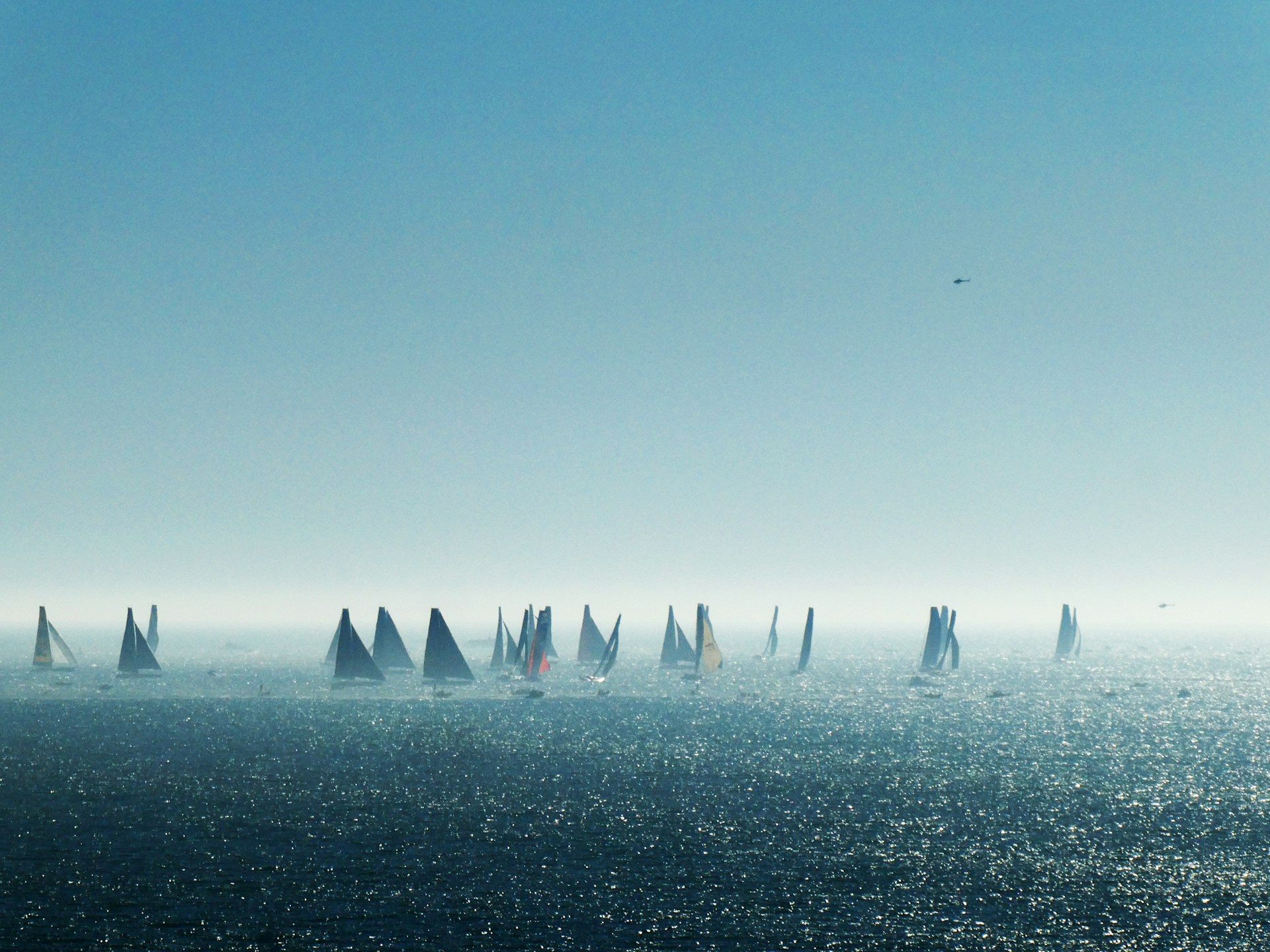 Vendée Globe 2024: Rekordandrang beim Start der legendären Solo-Regatta in Les Sables-d'Olonne