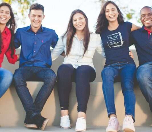 Der Weltstudententag: Zwischen Büchern, Bechern und der Zukunft Studenten