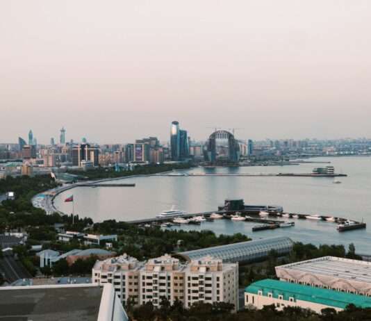 COP29 ohne Macron: Frankreichs diplomatischer Protest und Klima-Ambitionen Baku_Aserbaidschan