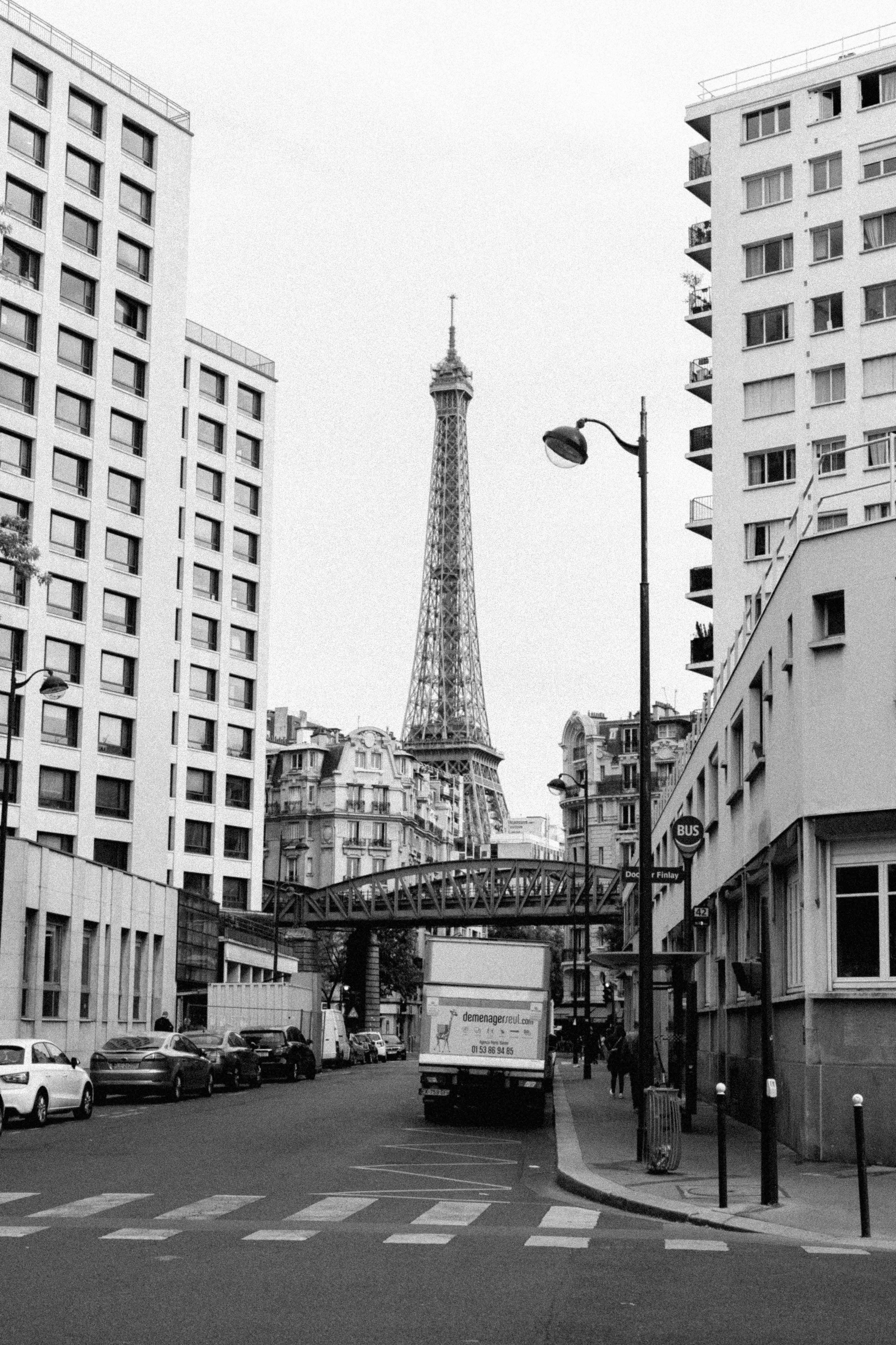 Lastwagen in Paris: Es sind relativ wenige, aber sie sind massiv umweltschädlich