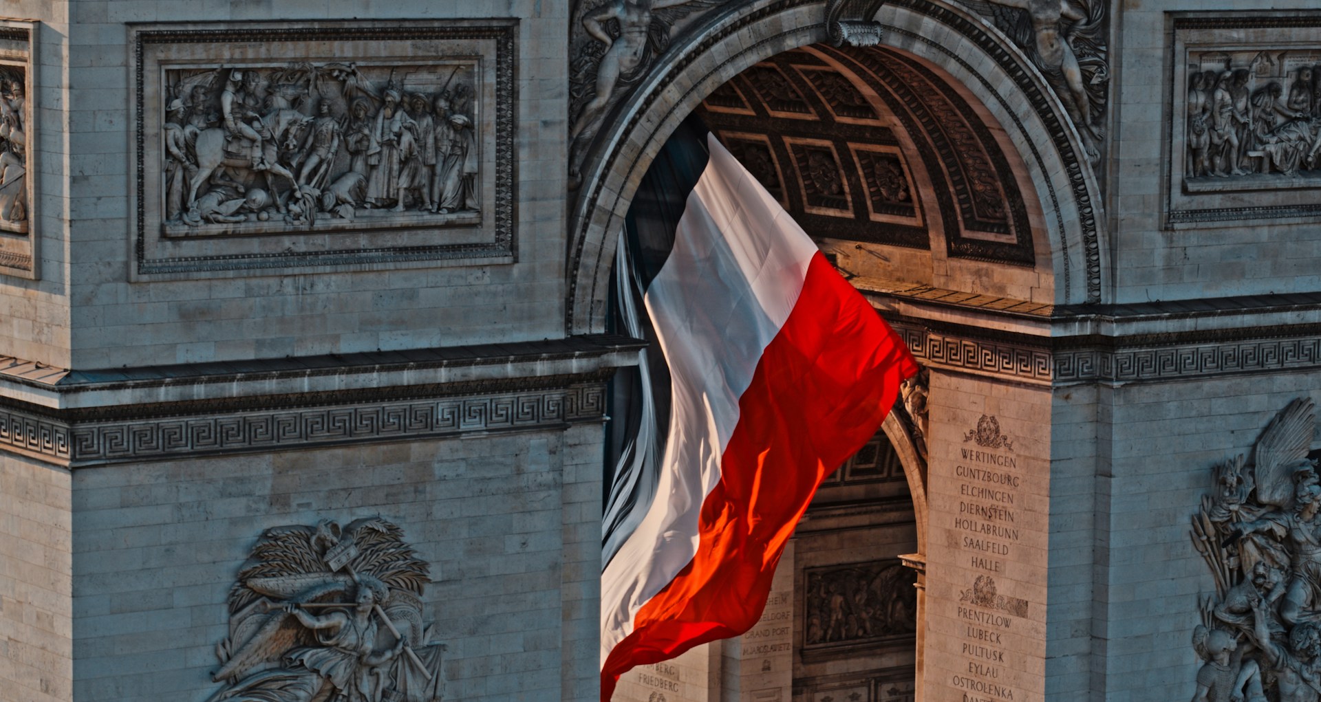 Warum der 11. November in Frankreich ein Feiertag ist: Gedenken, Geschichte und Symbole