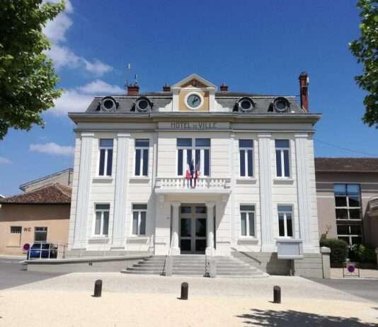 Geheimnisvolle Pfade: Ein Besuch im Labyrinthe de Hauterives Hauterives_mai_2018_05