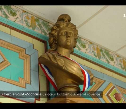 Aix-en-Provence und das Café du Cercle Républicain: Eine Reise in die Vergangenheit Cafe_Cercle_Republicain_ScreenF2