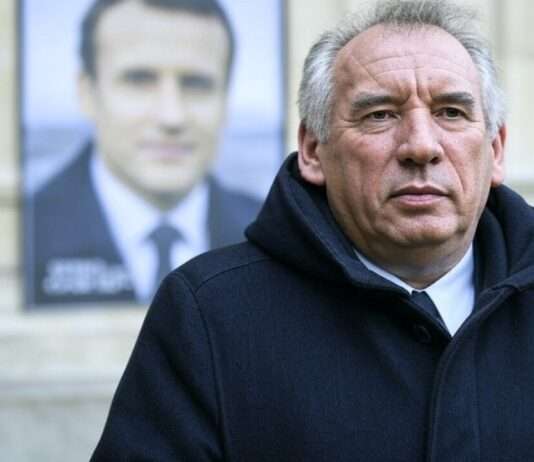 Das neue Kabinett Bayrou: Wer sind die Schlüsselakteure? Francois_Bayrou_Illustration4