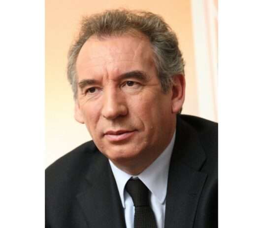 François Bayrou: „Wenn ich helfen kann, werde ich es tun“ – Möglicher neuer Premierminister für Frankreich? François_Bayrou_Wiki