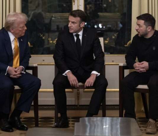 Ein symbolträchtiges Treffen: Macron, Trump und Selenskyj bei der Wiedereröffnung von Notre-Dame Trump_Macron_Selenskyj