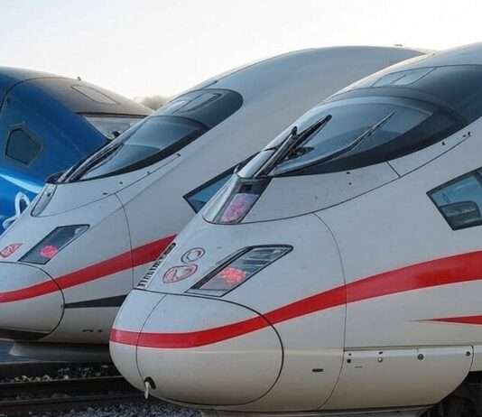 Paris und Berlin per Hochgeschwindigkeitszug: Ein Schritt in Richtung grüner Mobilität Illustration_ICE_Zug