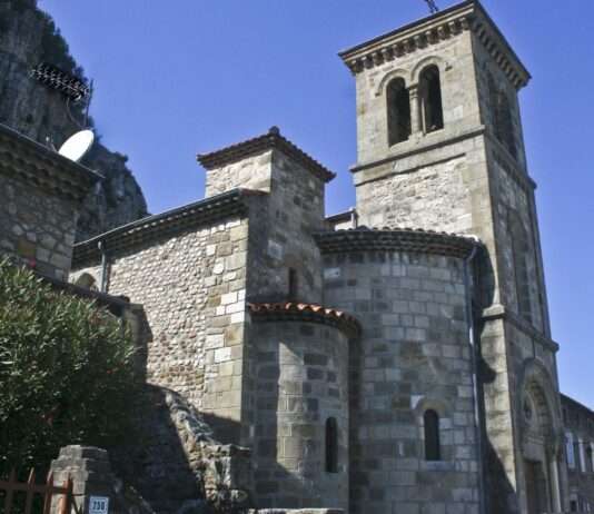 In die Tiefe der Geschichte eintauchen: Ein Besuch der Site Archéologique de Soyons Soyons-Eglise