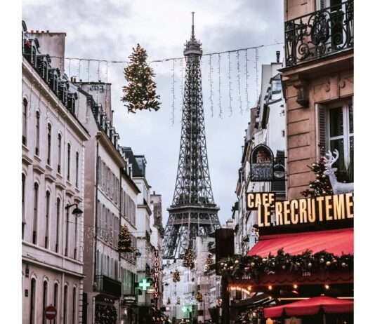 Magischer Lichterzauber: Die schönsten Weihnachtsmärkte in Paris Weihnachten_Paris