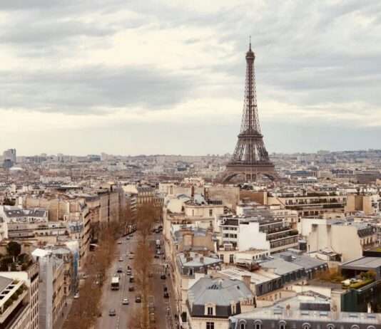 Frankreichs Defizit steigt auf 6 % im Jahr 2024 – eine Tendenz, die sich 2025 weiter verschärfen könnte Paris