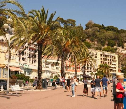 Soziale Netzwerke: Nizza erobert das Internet und überholt Paris und London Nizza