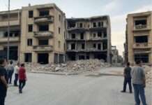 Emmanuel Macron kündigt internationale Konferenz zur Wiederaufbauhilfe für den Libanon an Beirut_zerstörte_Häuser_Illustartion