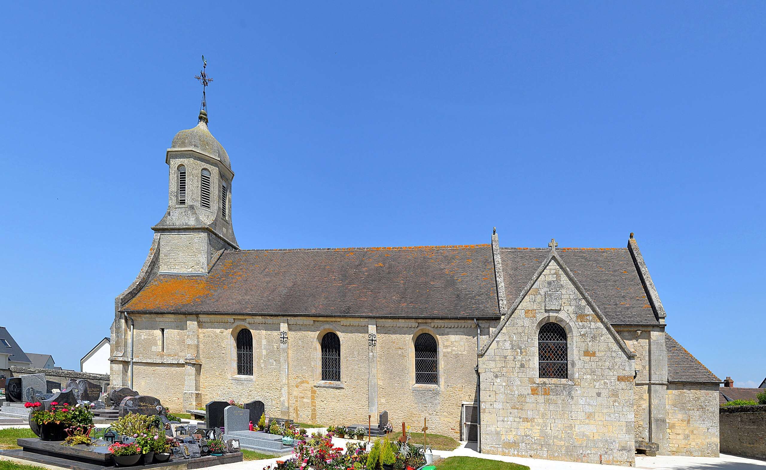 Zwei Millionen Euro für ein kleines Dorf im Calvados