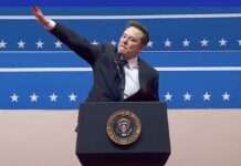 Elon Musk unter Beschuss: Handzeichen oder Nazi-Skandal? Elon_Musk_Gruss_ScreenX