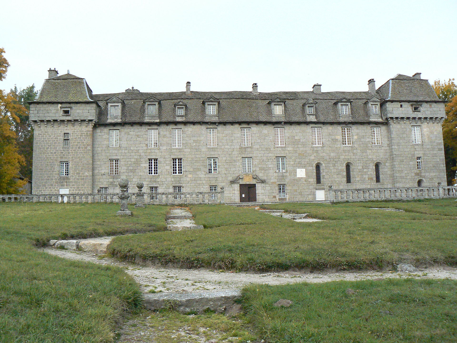 Château de la Baume – Der verborgene Schatz des Aubrac-Plateaus