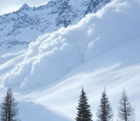 Tragödie in Savoie: Drei Menschen sterben bei Lawinenunglücken – Behörden mahnen zur Vorsicht Lawine_Alpen_Illustration