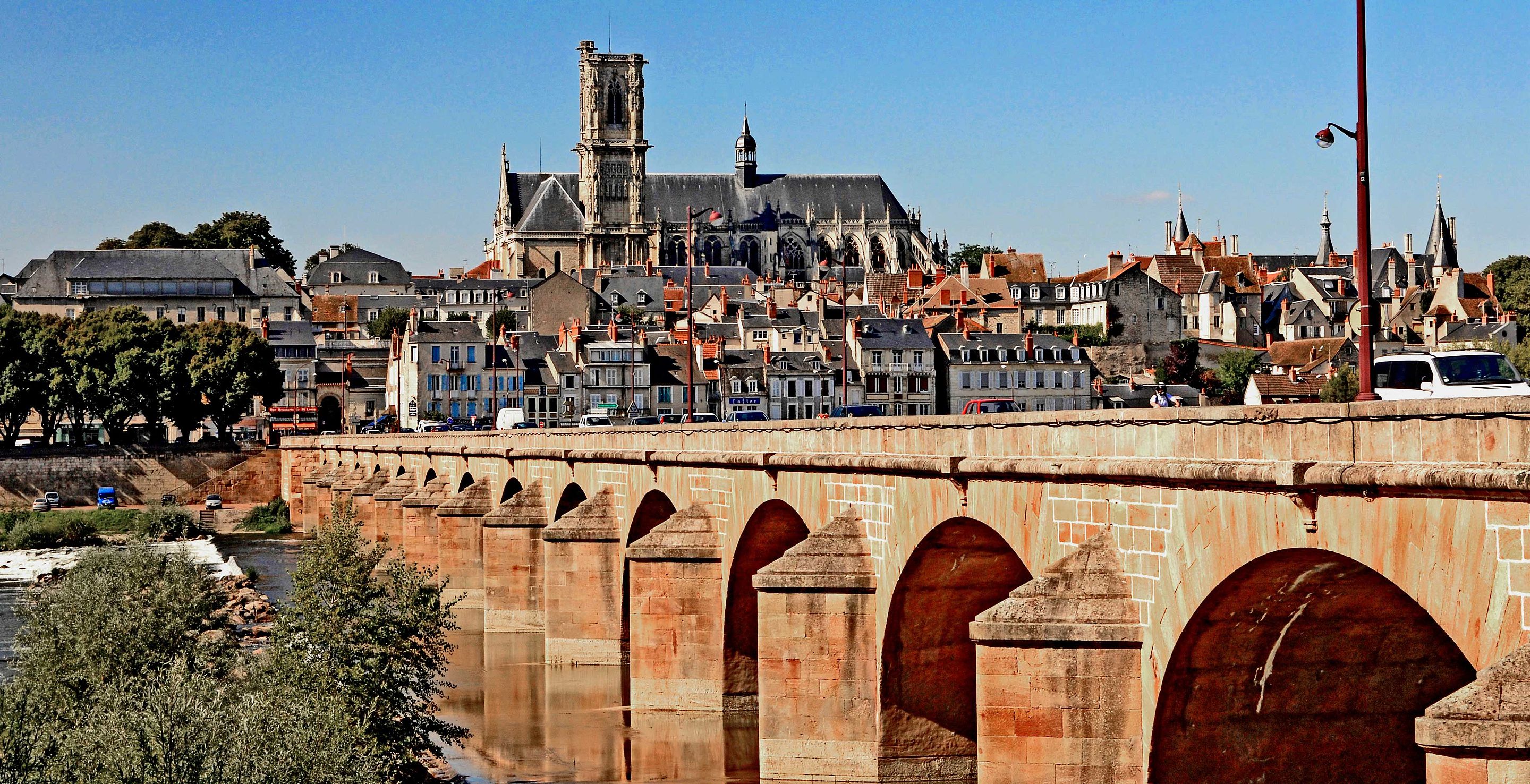 Nevers – Auf den Spuren von Geschichte, Kultur und Kulinarik